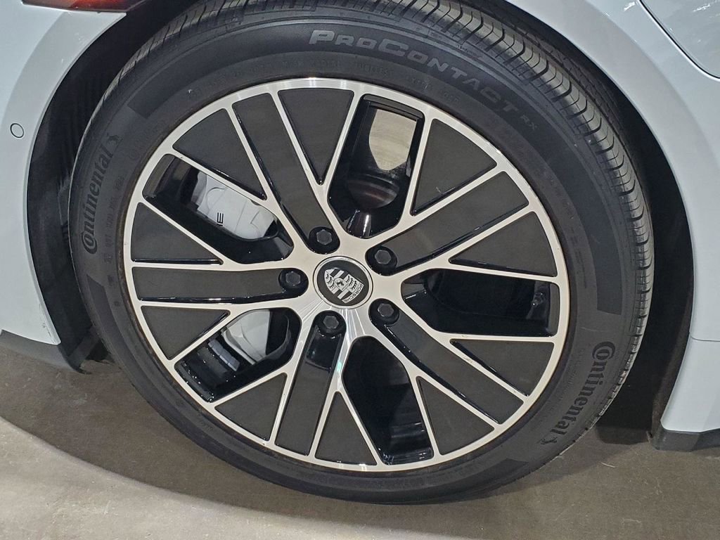 Used 2020 Porsche Taycan Turbo image 42