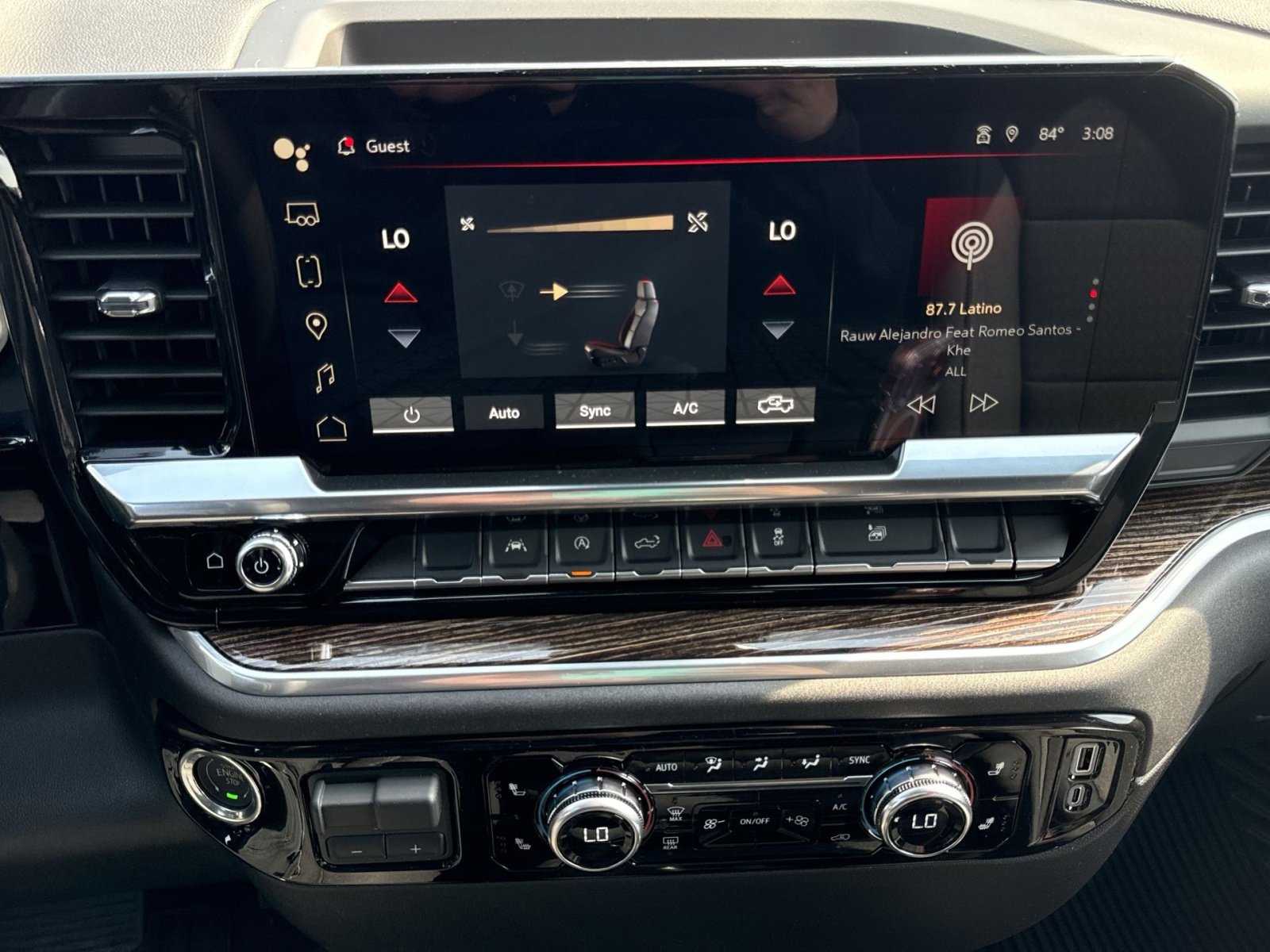 New 2026 GMC Sierra 1500 SLE w/ Preferred Package image 21