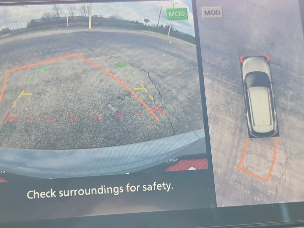 Used 2025 Nissan Rogue SV image 9