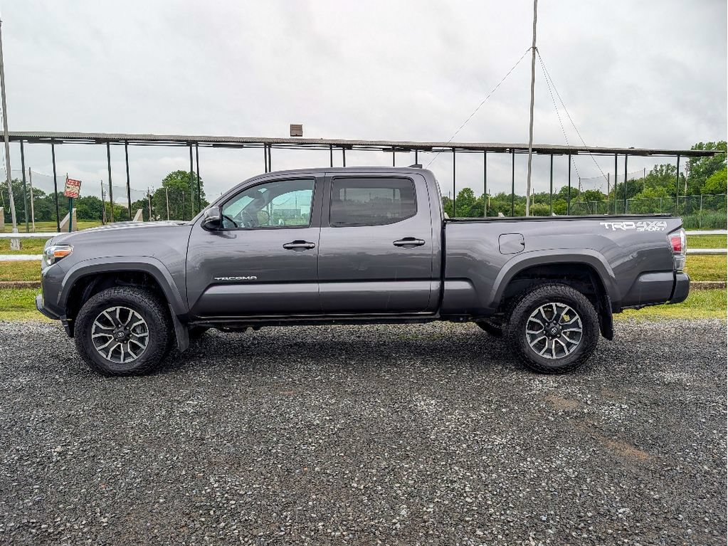 Used 2021 Toyota Tacoma TRD Sport AWD/4WD image 9