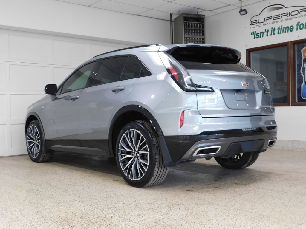 Used 2024 Cadillac XT4 Sport image 9