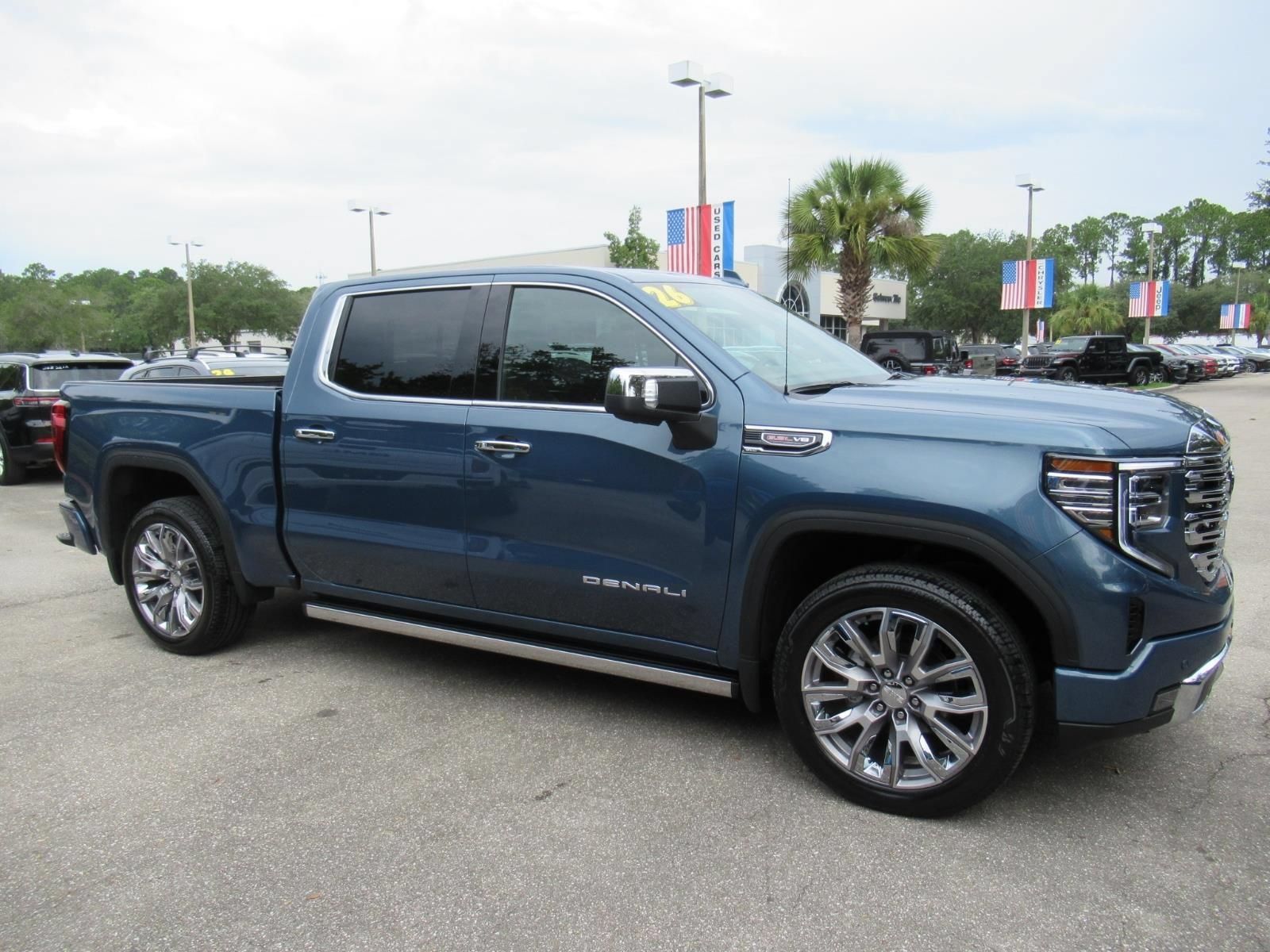 Used 2026 GMC Sierra 1500 Denali AWD/4WD image 2