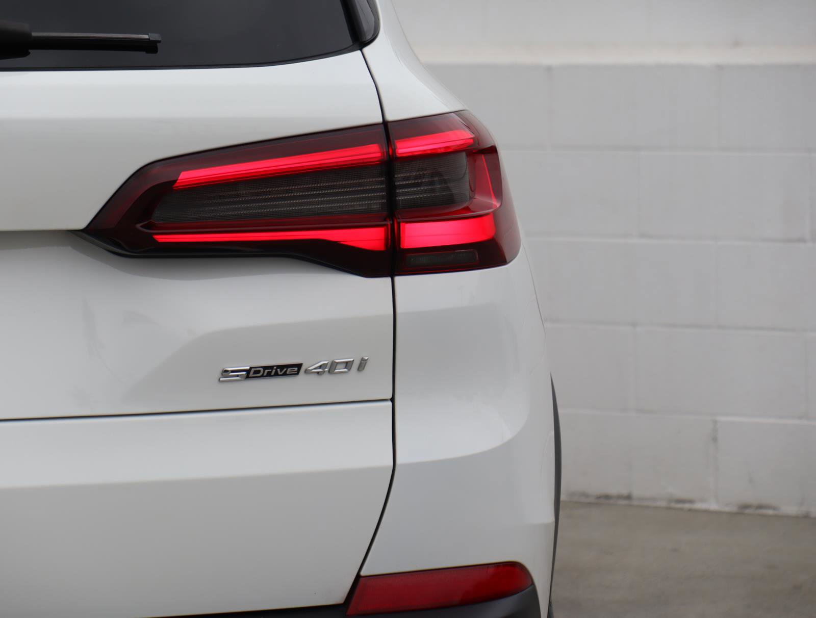 Used 2021 BMW X5 sDrive40i w/ Premium Package image 6