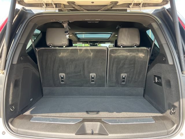Certified 2022 Cadillac Escalade Premium Luxury AWD/4WD image 25