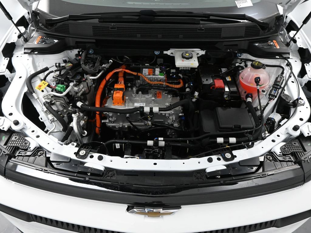 Used 2025 Chevrolet Equinox EV LT w/ Convenience Package image 32