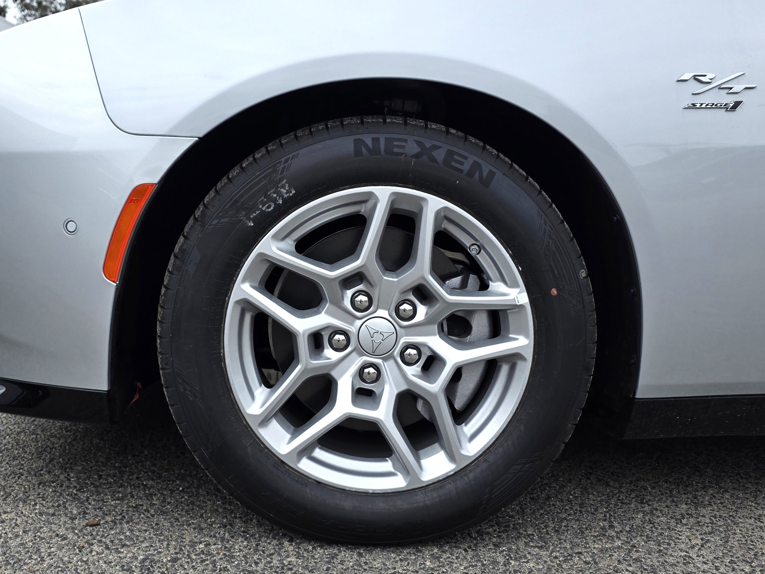 New 2025 Dodge Charger R/T w/ Sun & Sound Package AWD/4WD image 9