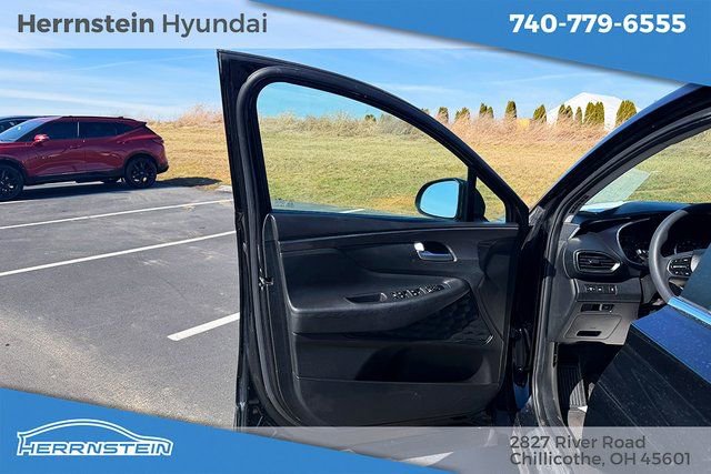 Used 2023 Hyundai Santa Fe SE image 13