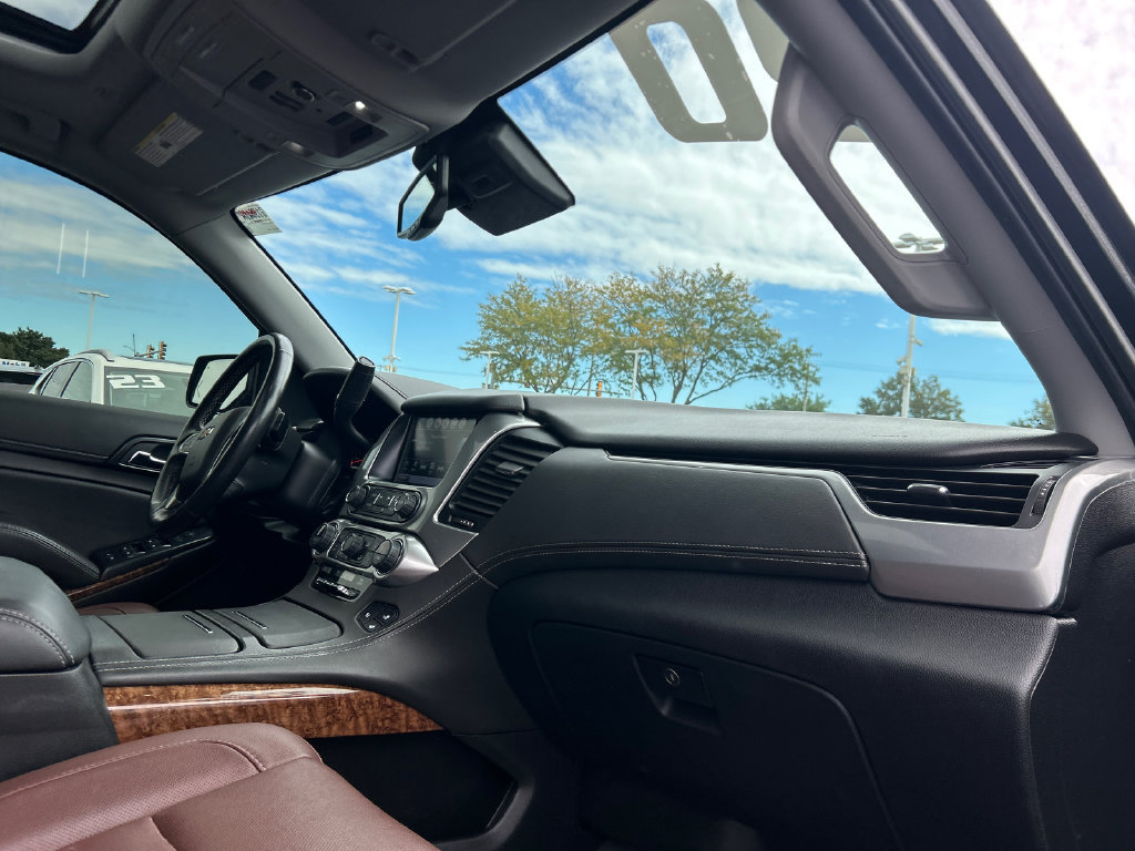 Certified 2020 Chevrolet Suburban Premier w/ Premier Plus Edition AWD/4WD image 38