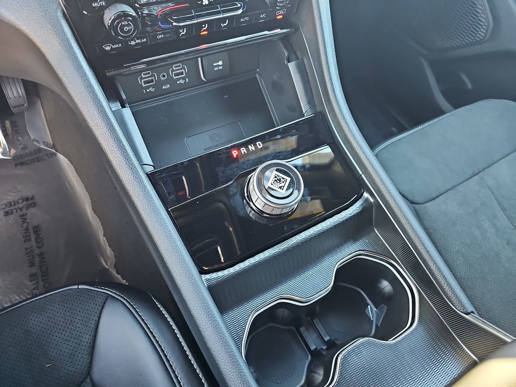 New 2025 Jeep Grand Cherokee Altitude image 24