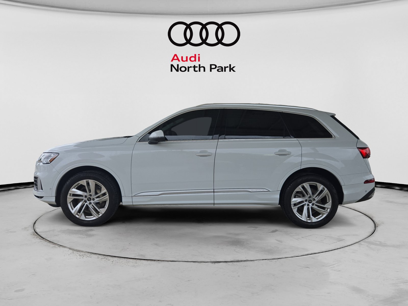 Used 2024 Audi Q7 2.0T Premium Plus AWD/4WD image 2