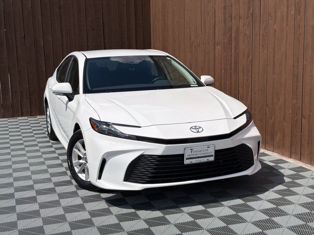 Used 2026 Toyota Camry LE FWD image 10