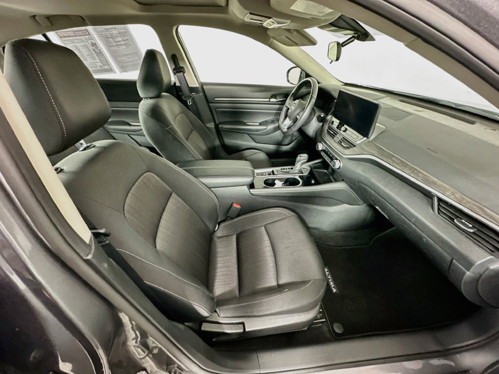 Certified 2024 Nissan Altima 2.5 SV w/ SV Premium Package AWD/4WD image 38