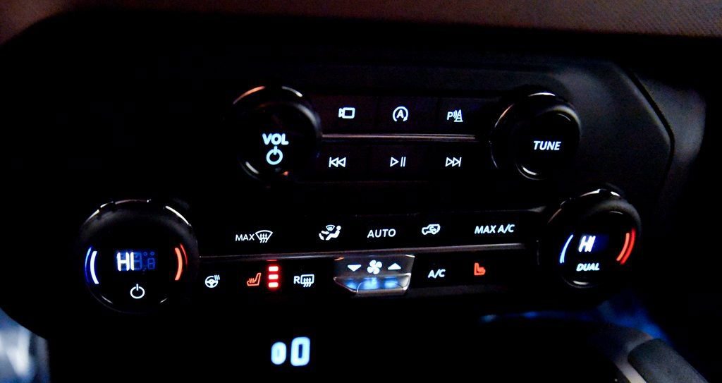 Used 2024 Ford Bronco Outer Banks image 21