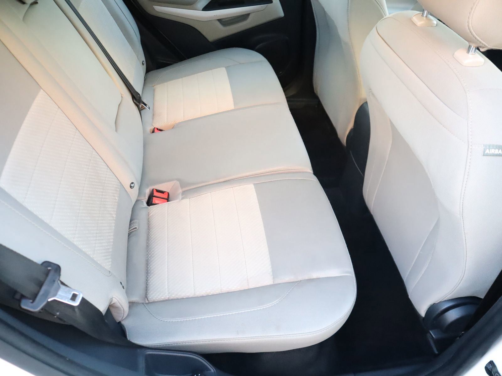 Used 2020 Ford EcoSport S image 44