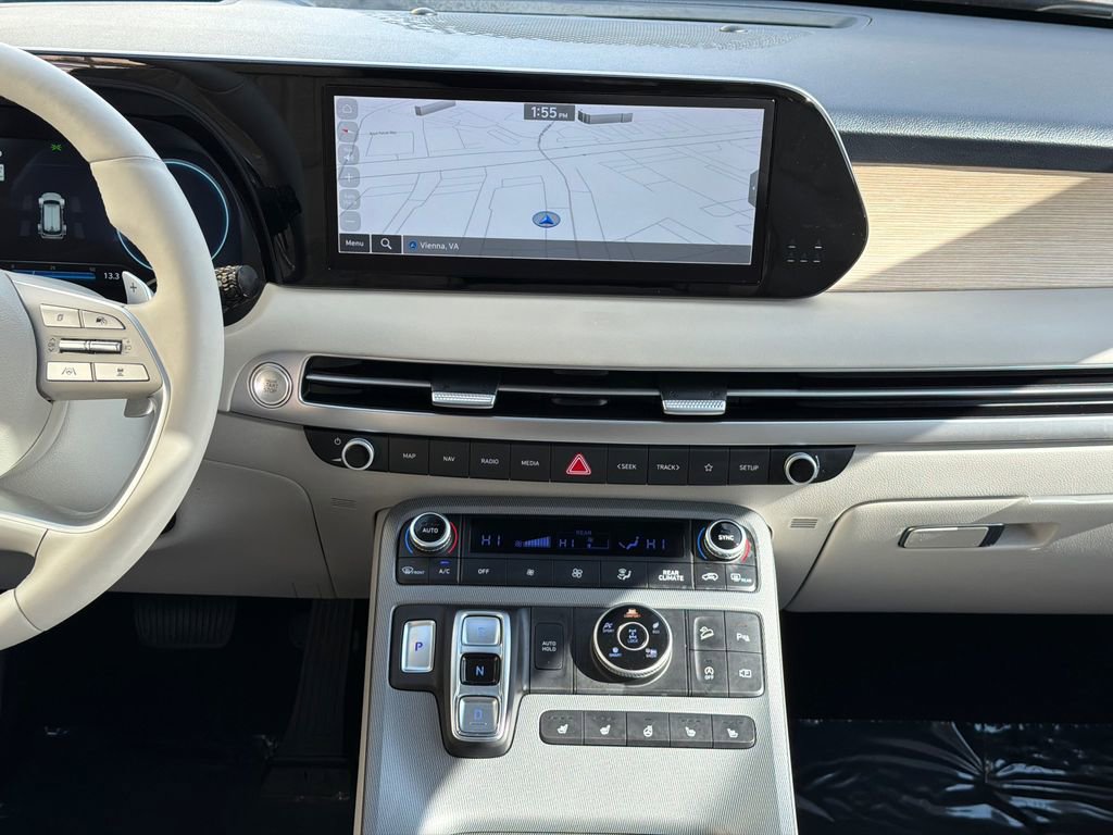 Used 2023 Hyundai Palisade Limited image 22