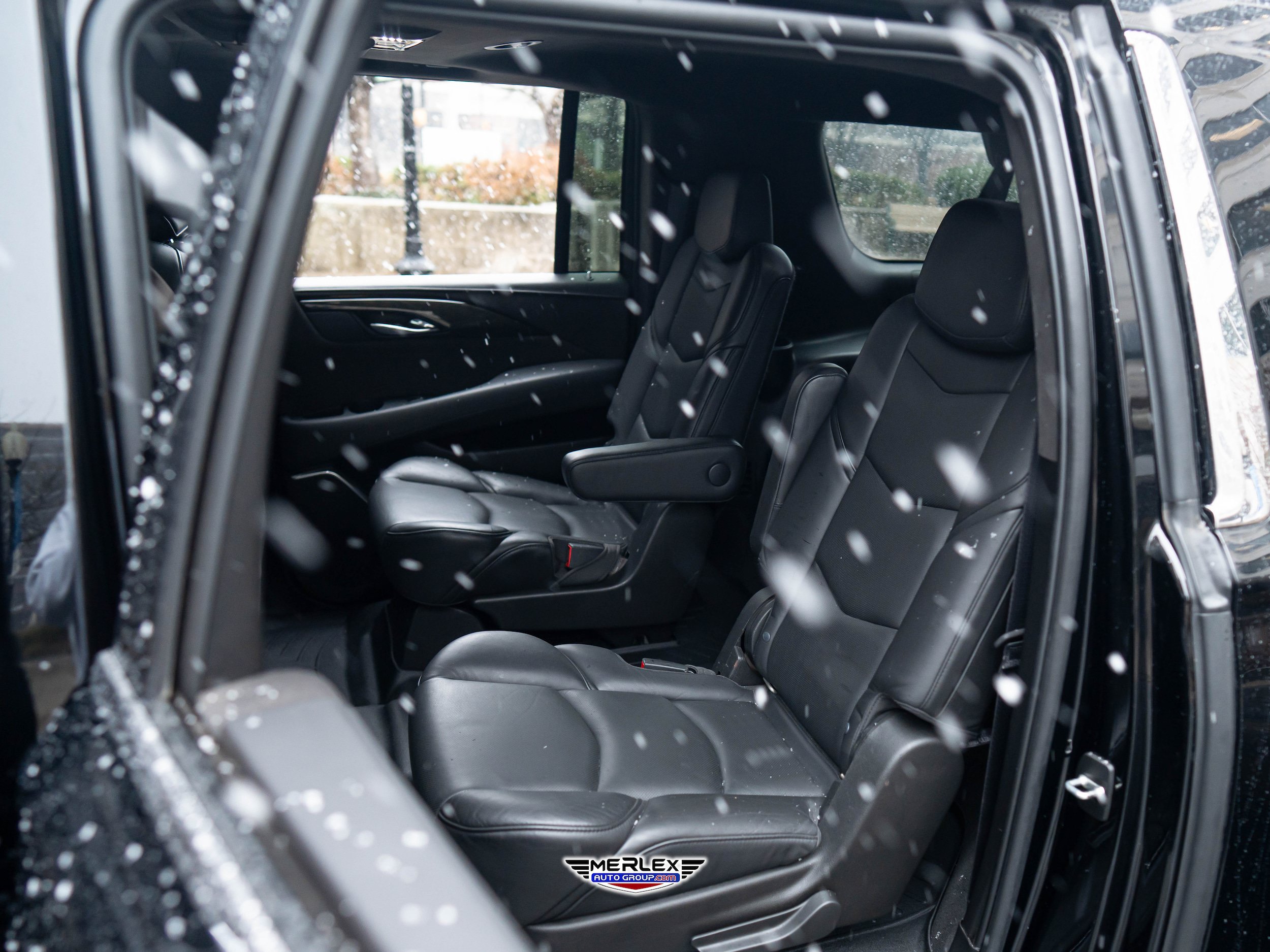 Used 2019 Cadillac Escalade ESV Platinum AWD/4WD image 21