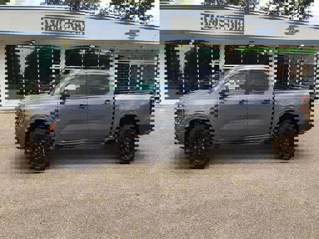 New 2025 Ford Ranger XLT w/ FX4 Off-Road Package image 6