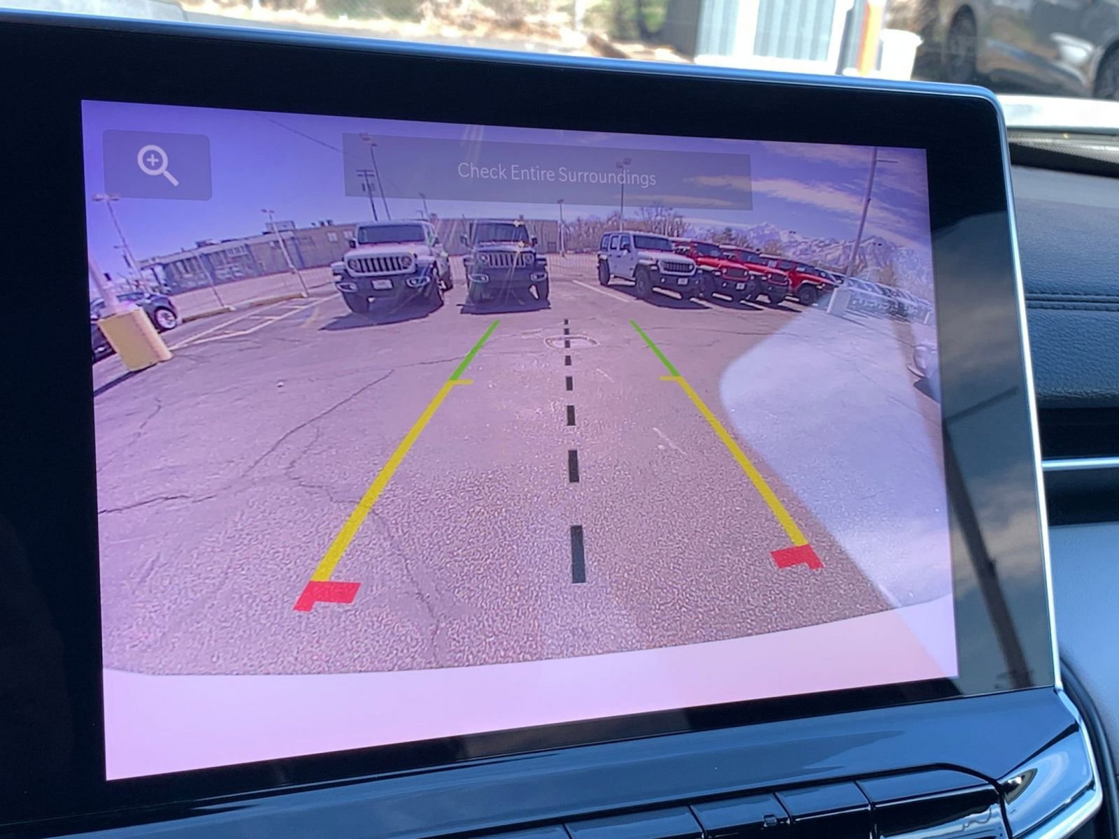 Used 2025 Jeep Compass Limited image 24