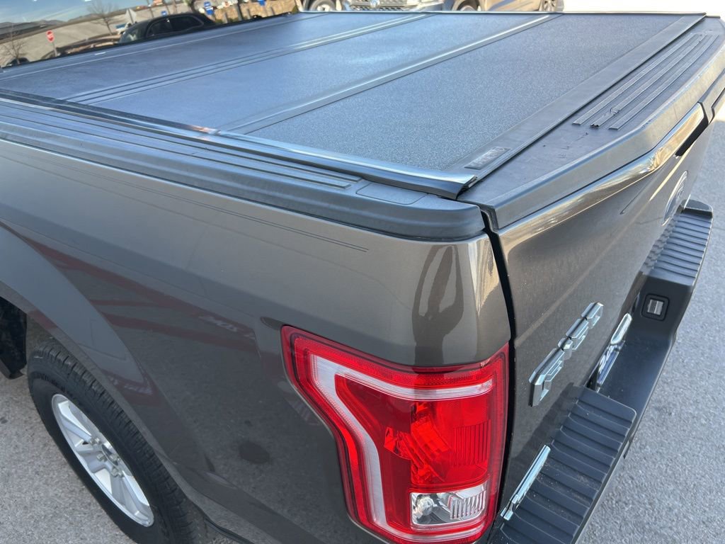 Used 2015 Ford F150 XLT image 30