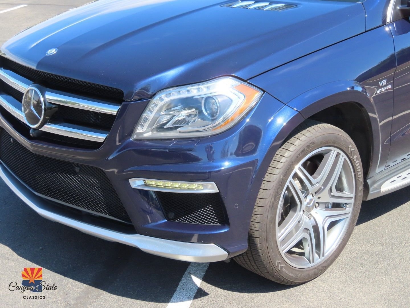 Used 2016 Mercedes-Benz GL 63 AMG 4MATIC image 16