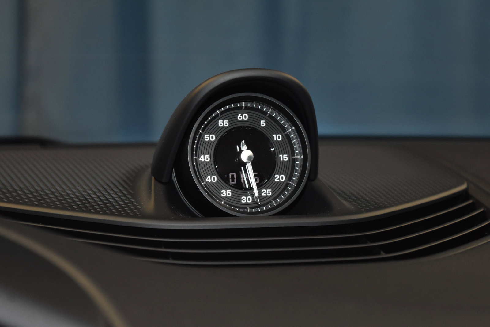 New 2024 Porsche Taycan 4S image 12