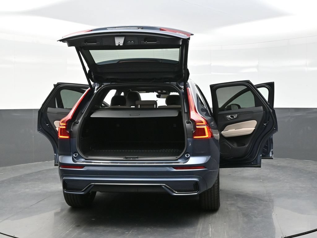 New 2026 Volvo XC60 T8 Plus w/ Climate Package AWD/4WD image 44