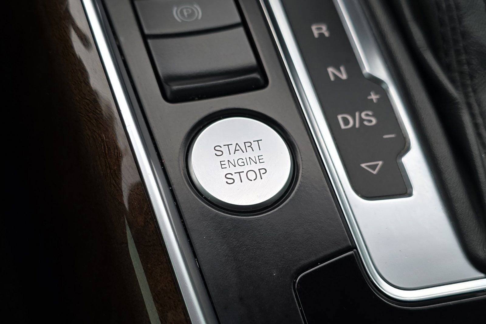 Used 2013 Audi Q5 3.0T Premium Plus w/ Audi MMI Navigation Plus Pkg image 25