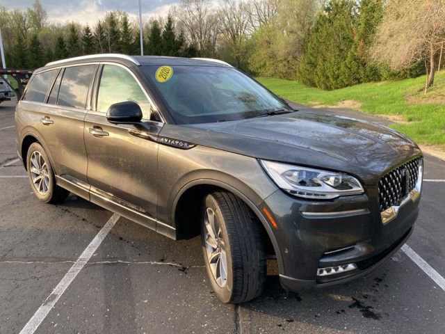 Used 2020 Lincoln Aviator Grand Touring w/ Equipment Group 301A AWD/4WD image 2