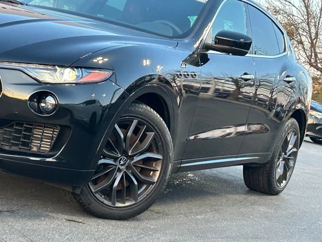 Used 2024 Maserati Levante GT Ultima AWD/4WD image 24