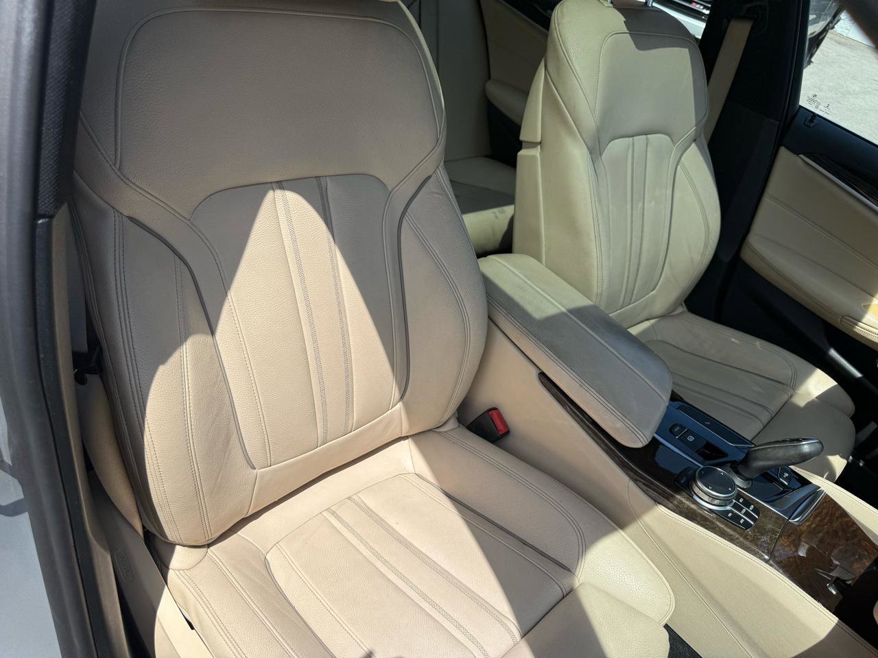 Used 2018 BMW 530i xDrive w/ Premium Package AWD/4WD image 9