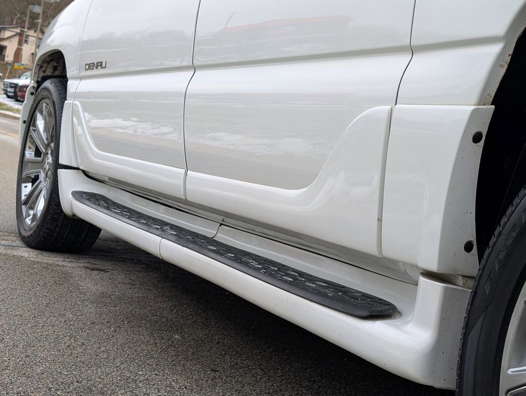 Used 2003 GMC Yukon XL Denali image 40