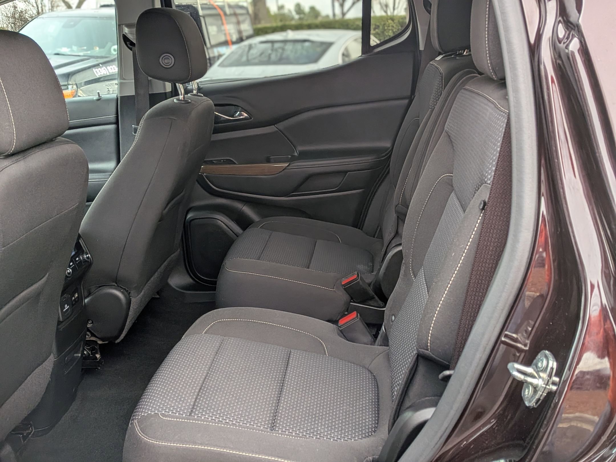 Certified 2021 GMC Acadia SLE w/ Driver Convenience Package image 32