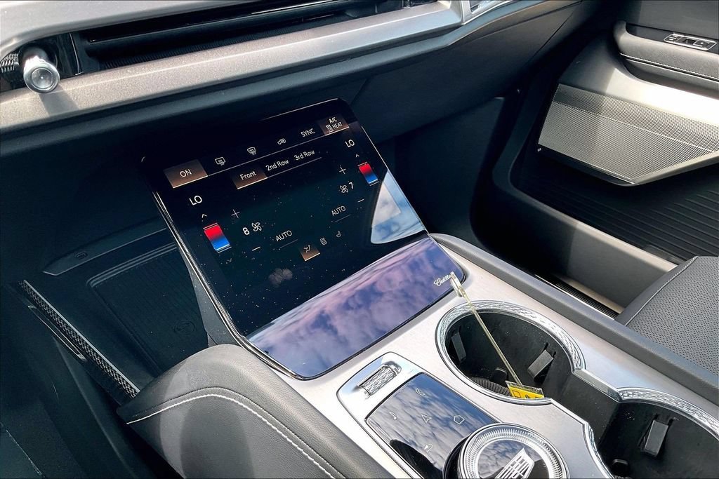 Certified 2026 Cadillac Vistiq Premium Luxury w/ LPO, Floor Liner Package AWD/4WD image 16