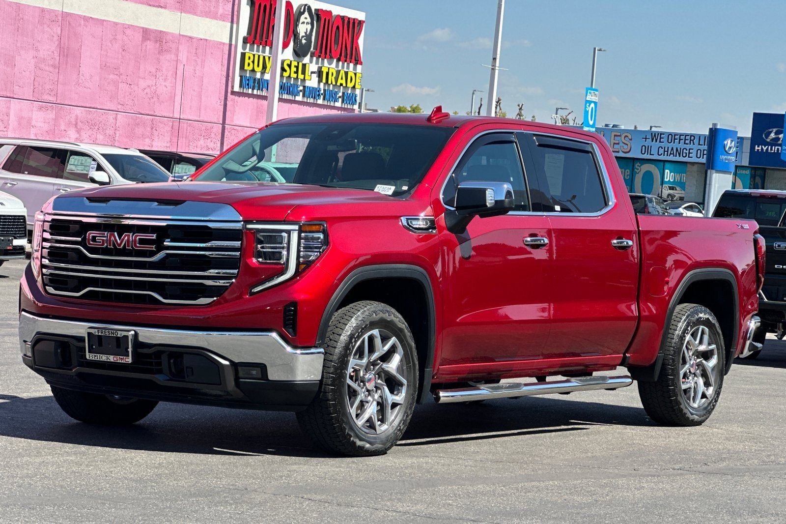 Used 2023 GMC Sierra 1500 SLT w/ SLT Convenience Package image 8
