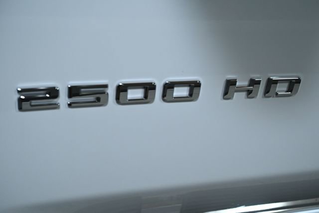 Used 2025 Chevrolet Silverado 2500 LT w/ Convenience Package image 13