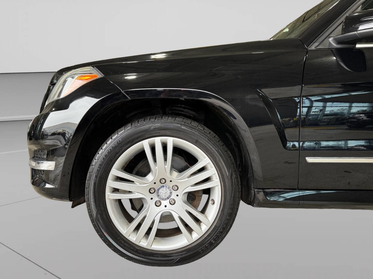 Used 2015 Mercedes-Benz GLK 350 GLK 350 4MATIC AWD 4dr SUV image 9