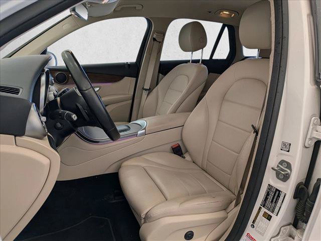 Used 2021 Mercedes-Benz GLC 300 image 16