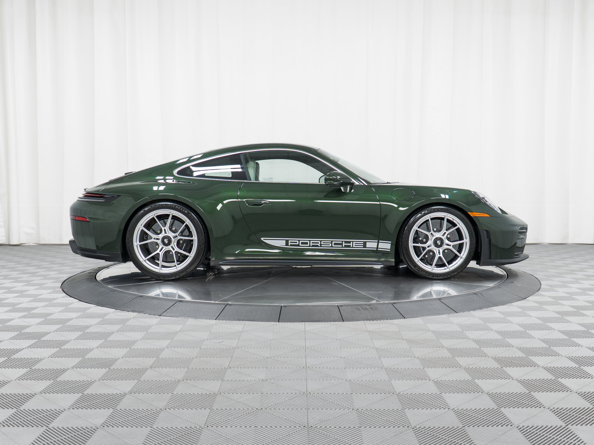 Used 2026 Porsche 911 GT3 image 8