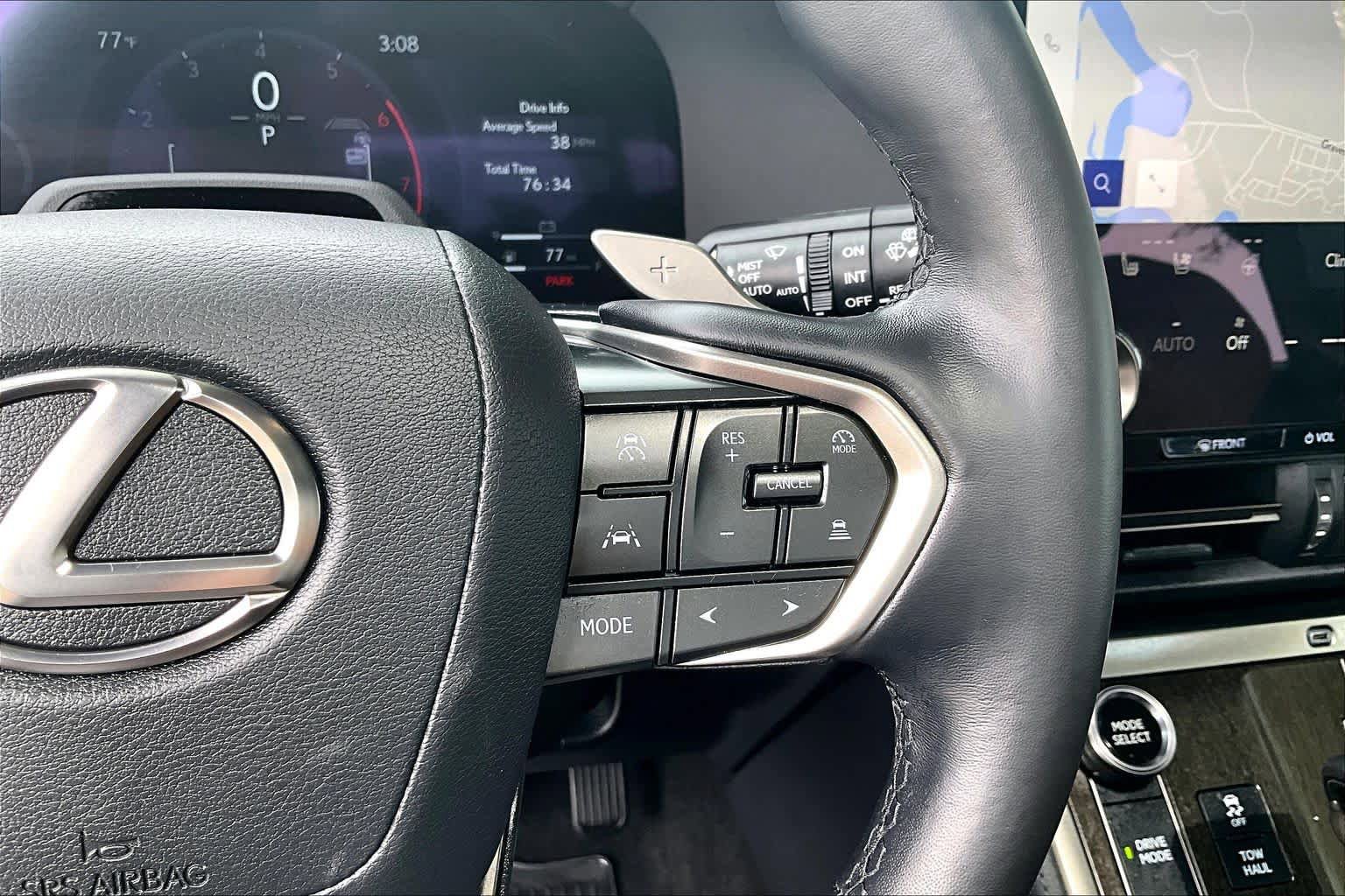 Used 2025 Lexus GX 550 w/ Accessory Package (2T) AWD/4WD image 25