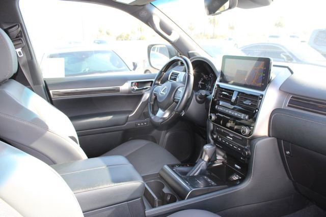 Certified 2023 Lexus GX 460 Premium w/ Premium Package AWD/4WD image 5