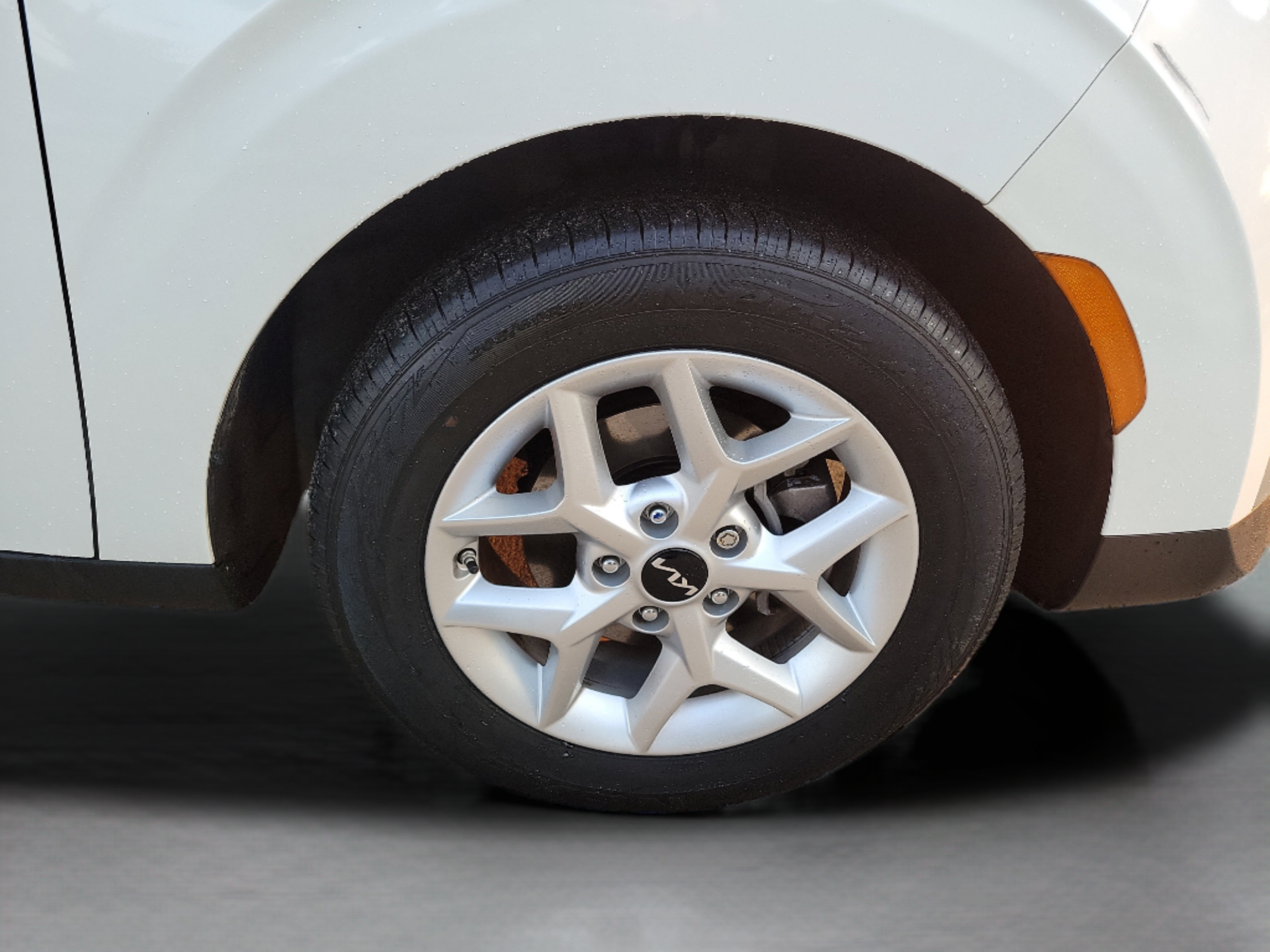 Certified 2023 Kia Soul S FWD image 29