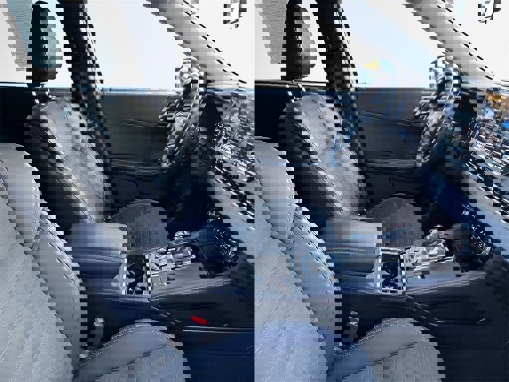 Used 2023 Mitsubishi Outlander SE image 29