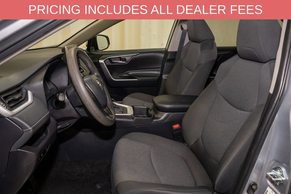 Certified 2025 Toyota RAV4 XLE FWD image 10