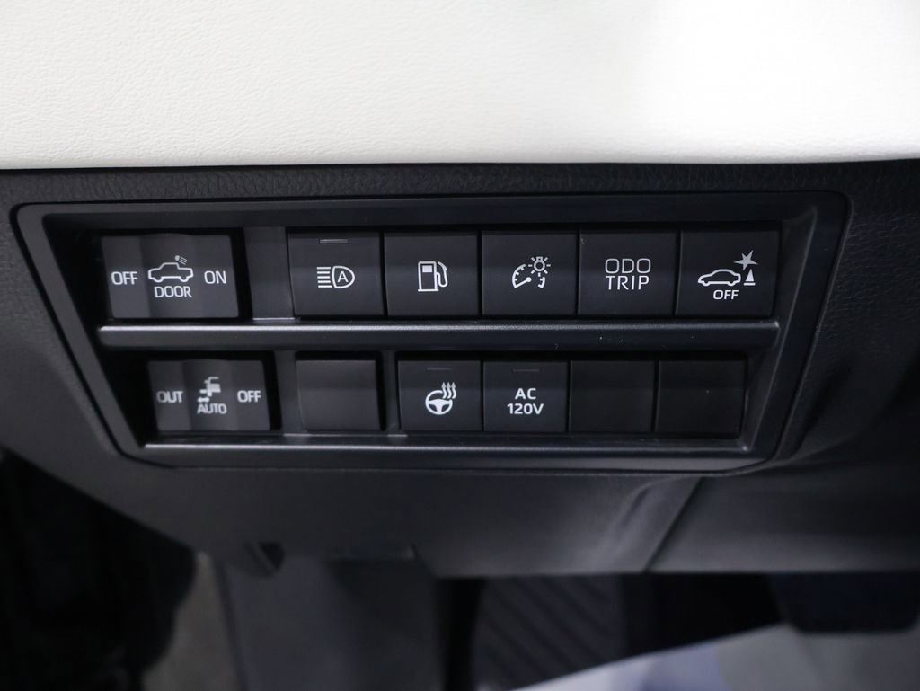 Used 2024 Toyota Tundra Capstone image 32