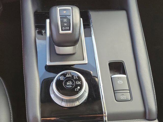 Used 2024 Mitsubishi Outlander SE image 32