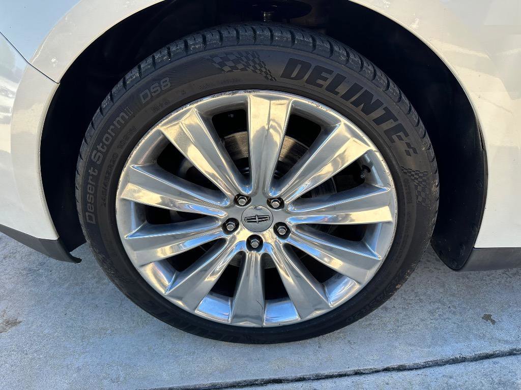 Used 2013 Lincoln MKS AWD image 16