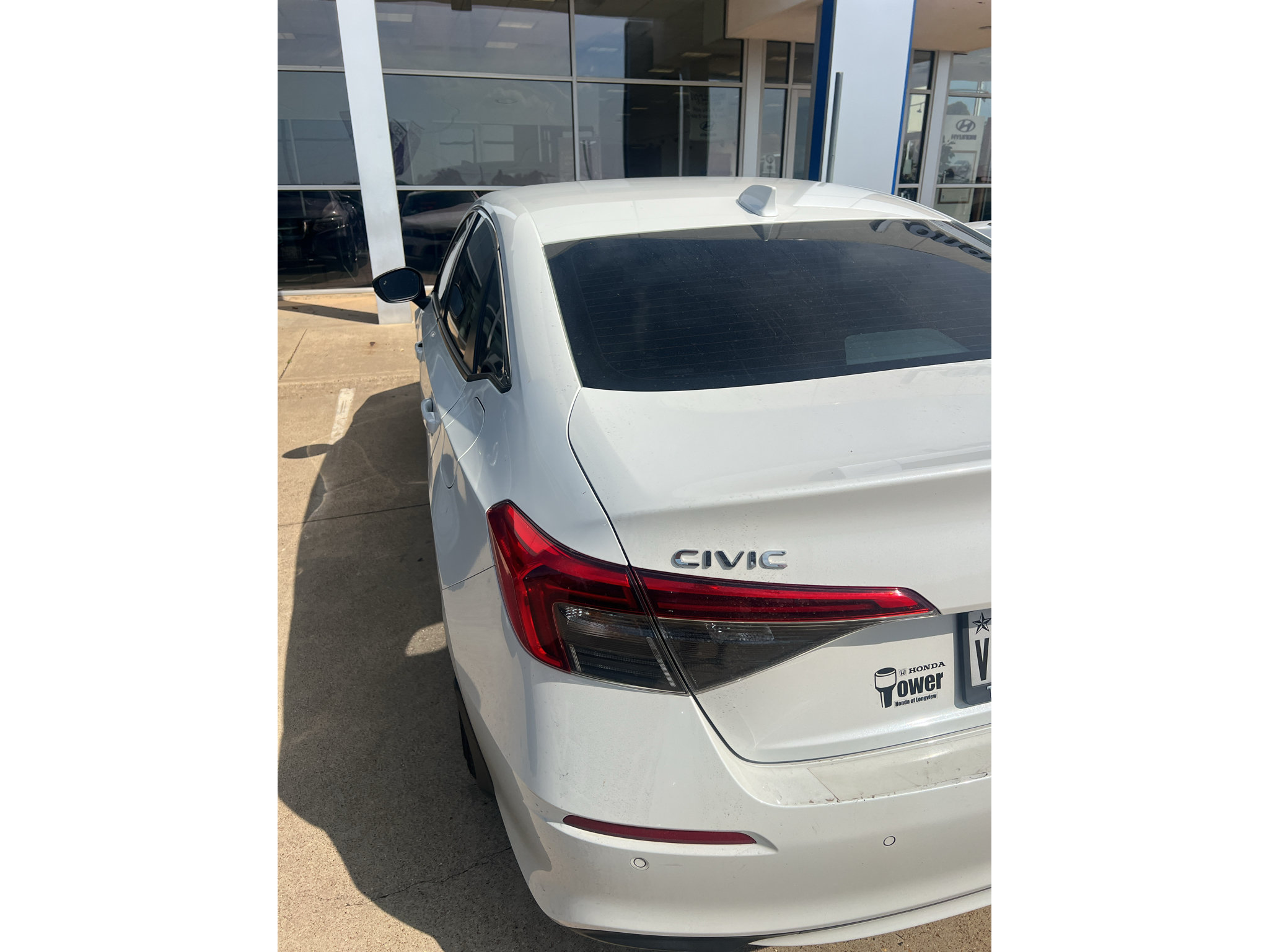 Used 2024 Honda Civic Touring image 4