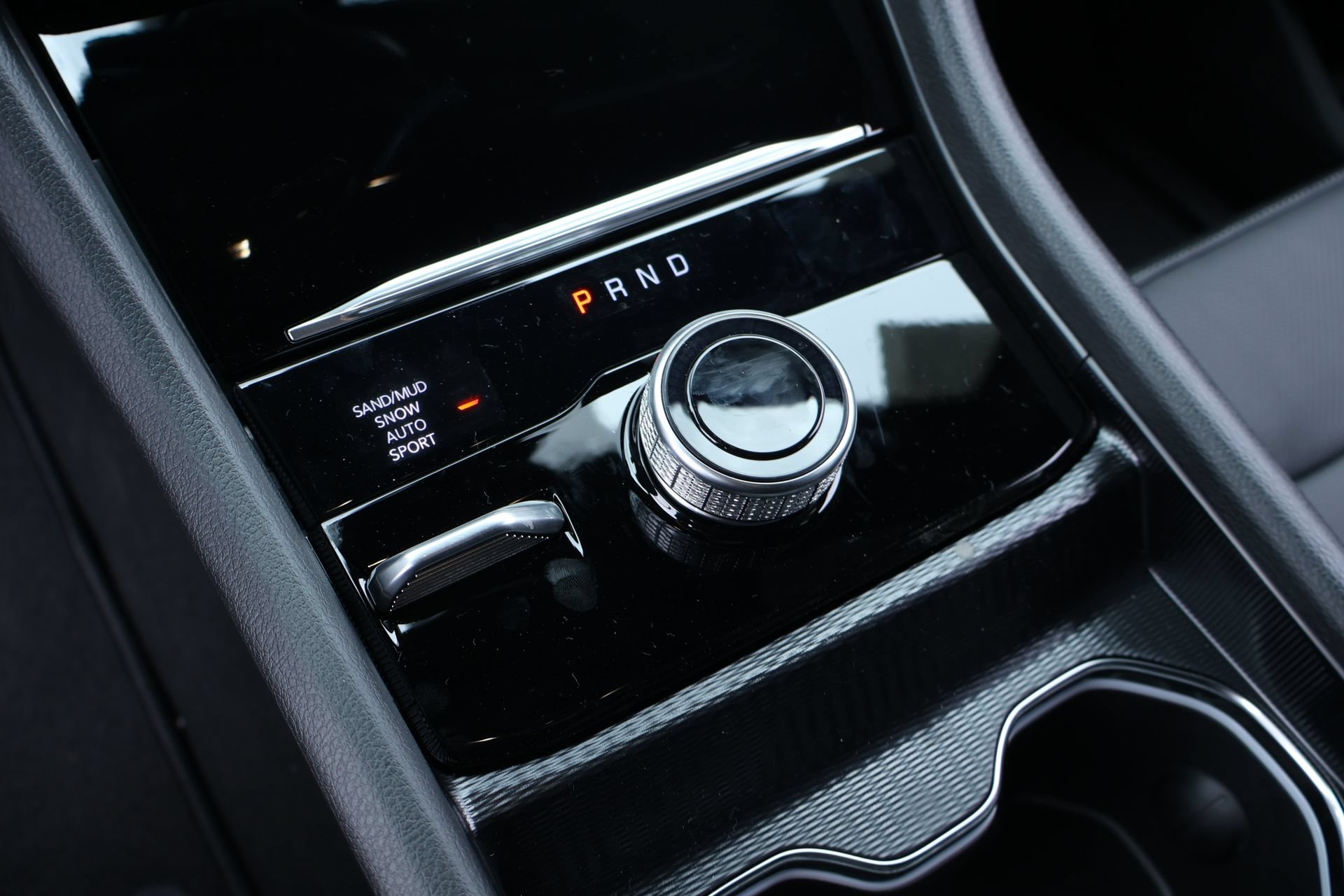 New 2026 Jeep Grand Cherokee Limited AWD/4WD image 9