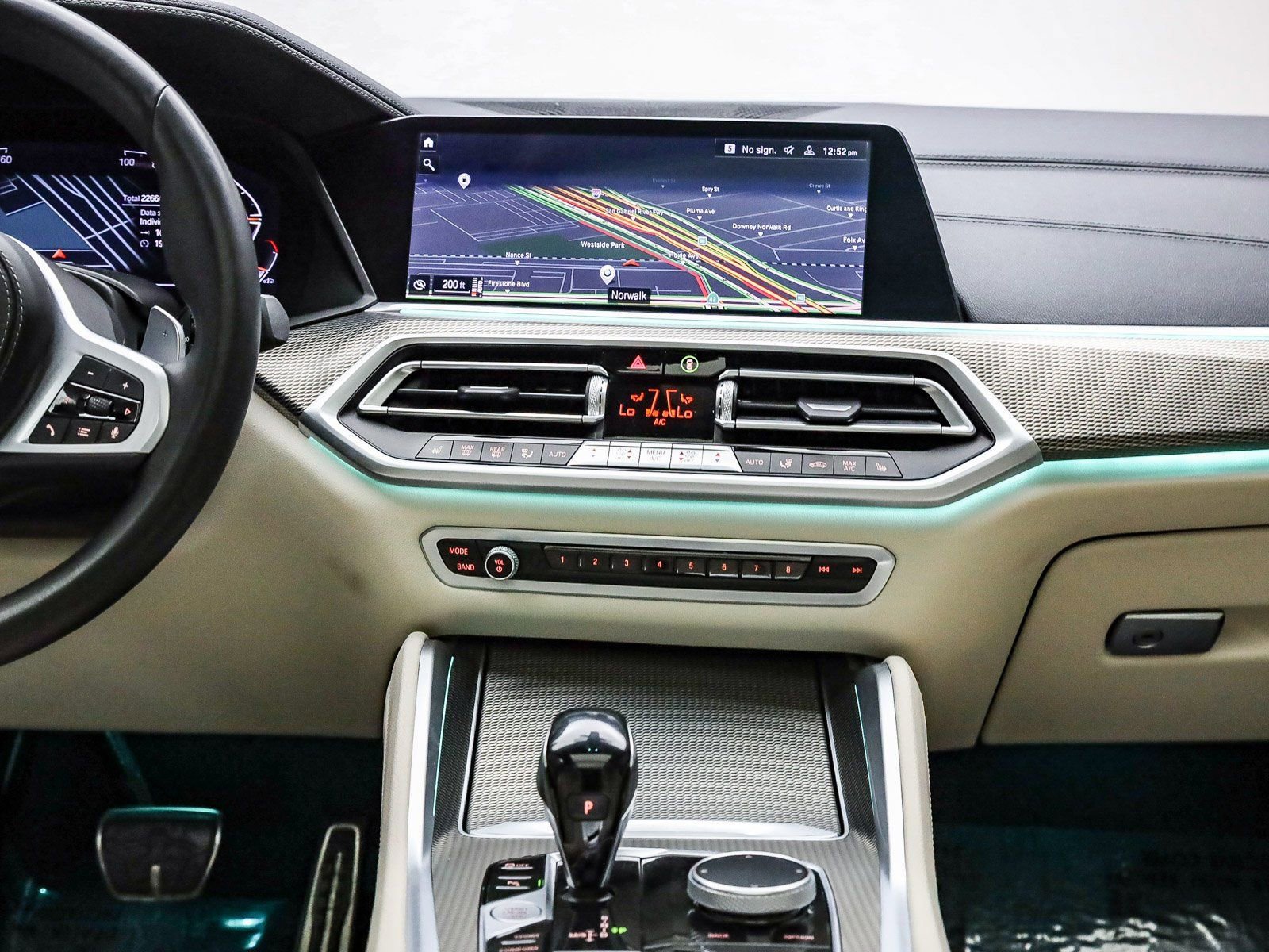 Used 2022 BMW X6 xDrive40i w/ M Sport Package image 14