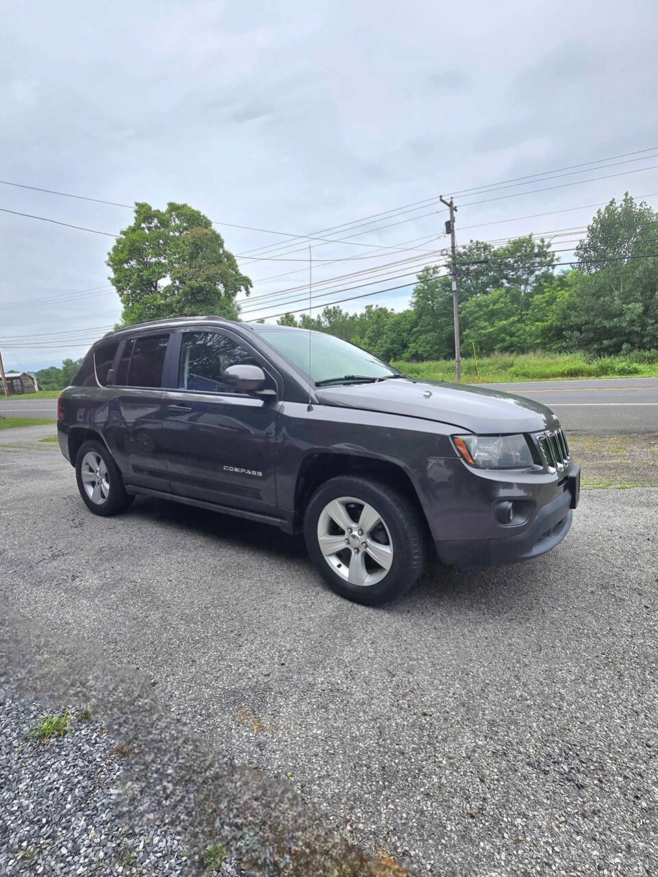 Used 2014 Jeep Compass Latitude AWD/4WD image 13